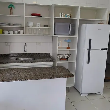Itaguá - 1 quadra da praia, 2 quartos, 2 banheiros, acomoda 5 pessoas-3